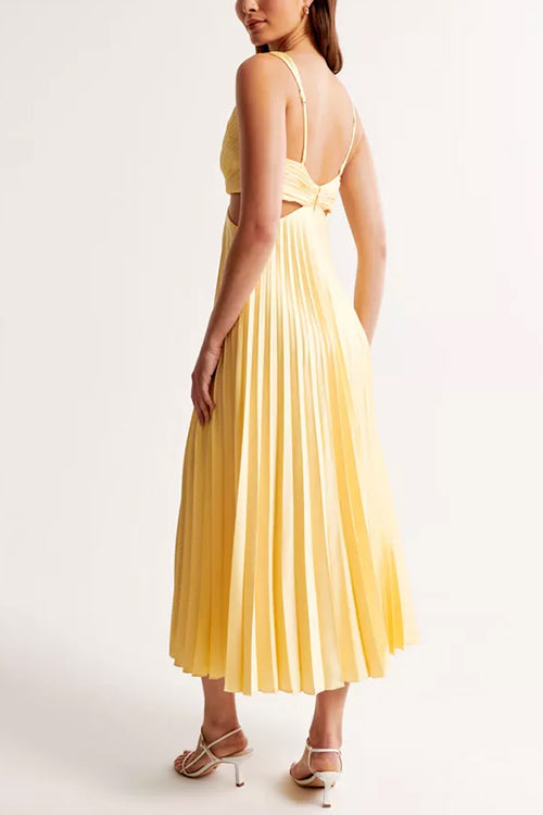 Gabrielle™ | V-Neck Cut-Out Pleated Maxi Dress